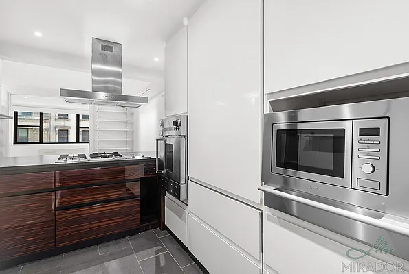 Rented by Mirador Real Estate | media 21