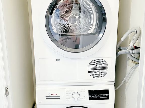5th image of 3734 29th St APT 4D
