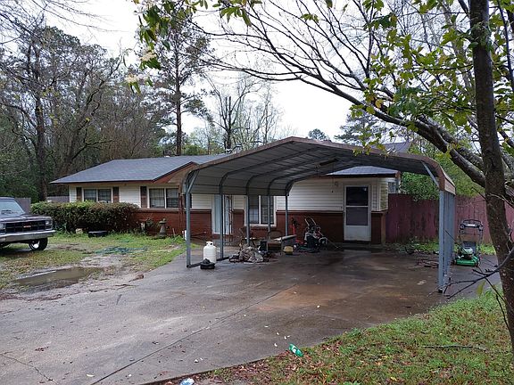 2nd image of 406 Bush Dr