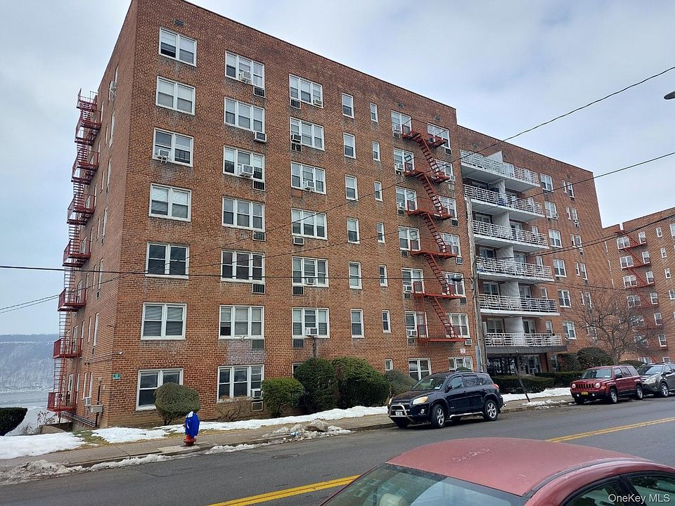 1st image of 679 Warburton Avenue #1L