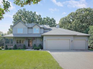 17450 Juneberry Ct, Lakeville, MN 55044