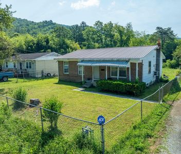138 Woodlawn St, White Sulphur Springs, WV, 24986
