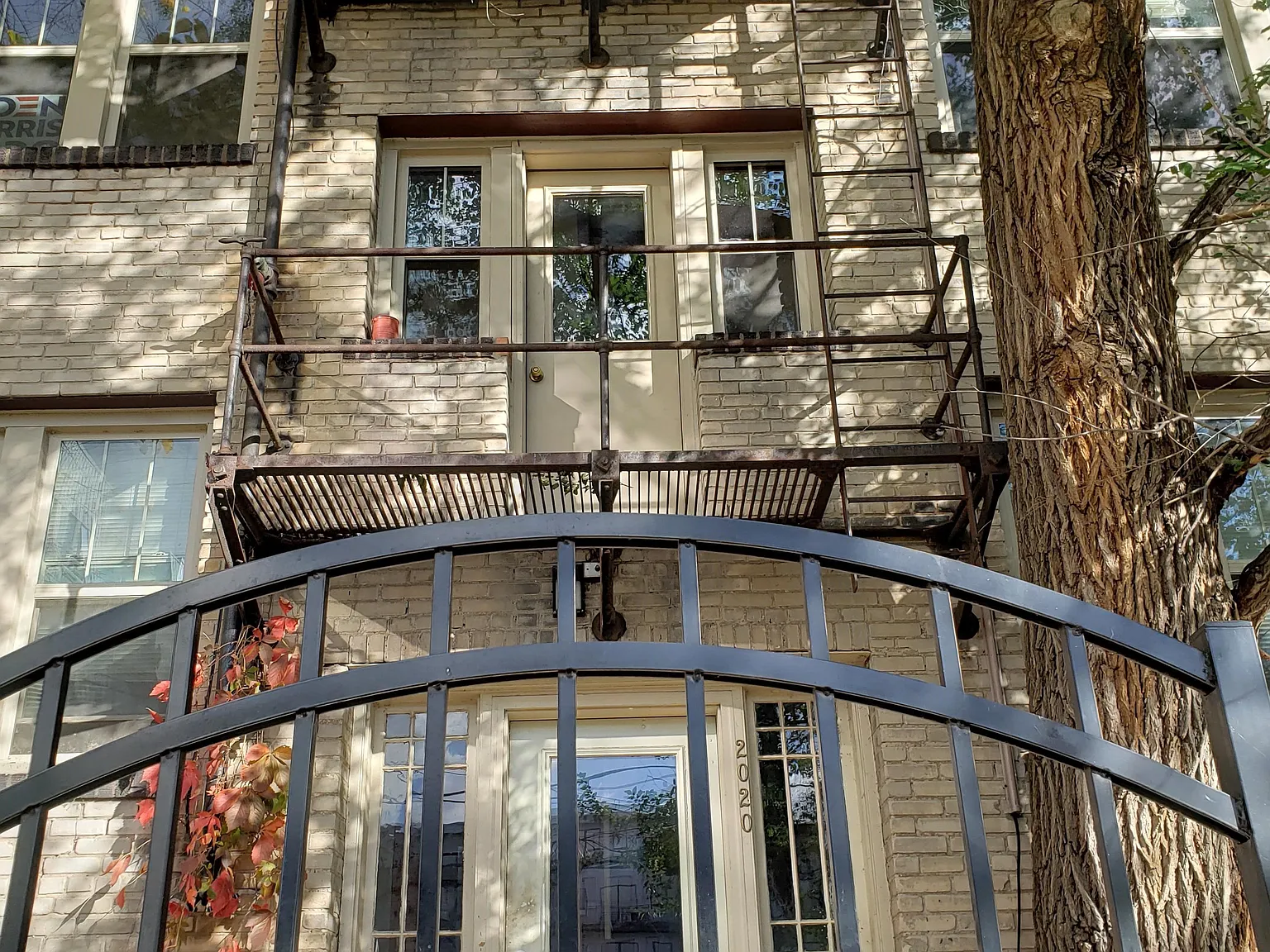 1 bed, 1.0 bath, 700 sqft, $1,095 — Photo 3