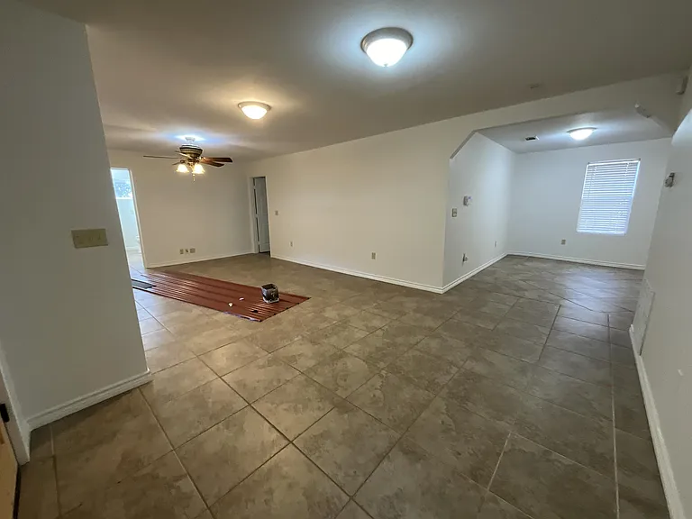 2210 State Highway 31 W — Photo 2