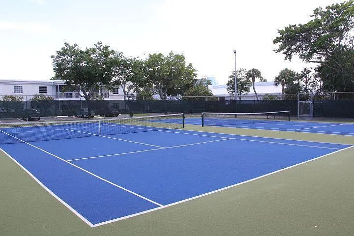 6219 Bay Club Dr #2 — Photo 36