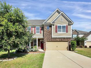 8814 Douglas Palace Ct, Charlotte, NC 28278