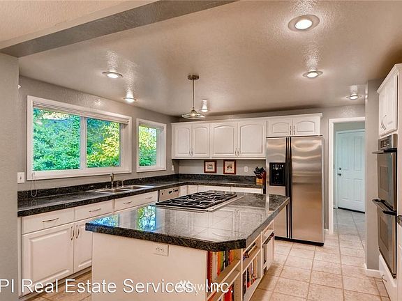 4th image of 13026 NE 71st St