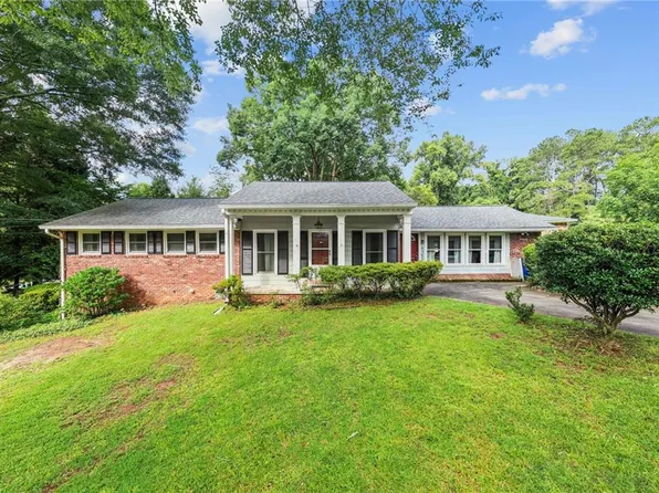 4152 Laynewood Cir, Tucker, GA 30084