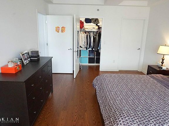 4th image of 40-22 College Point Blvd APT Ph2b