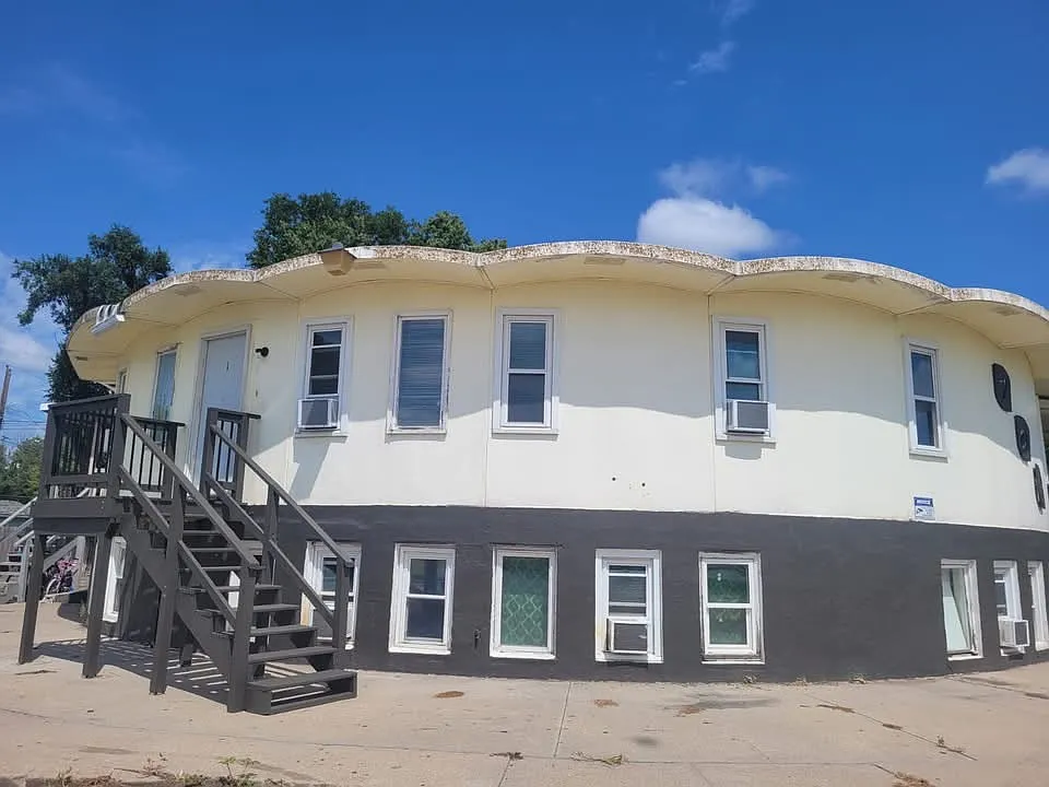 707 Saint Paul Rd #1