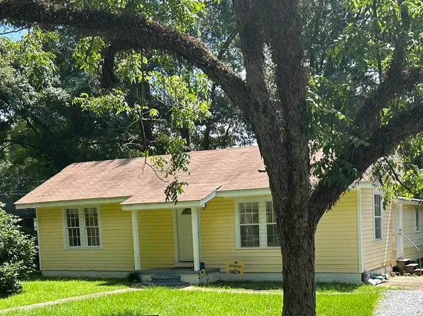 322 S 20th Ave, Hattiesburg, MS 39401