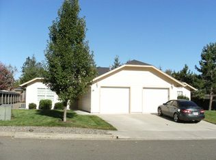 118 Village Dr, Winchester, OR 97495