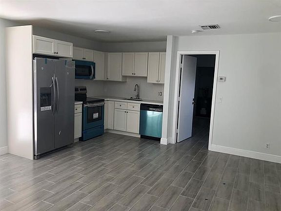 2nd image of 17 Crossings Cir APT A