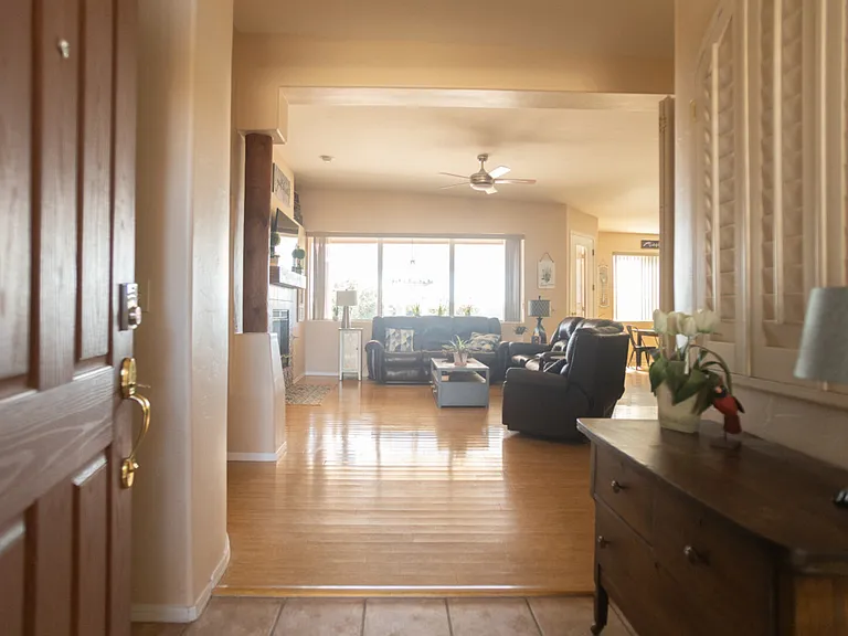 N Platte Dr — Photo 11