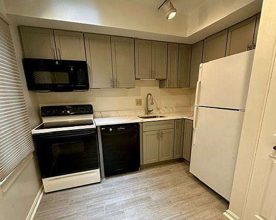 2nd image of 1043 Paper Mill Ct NW