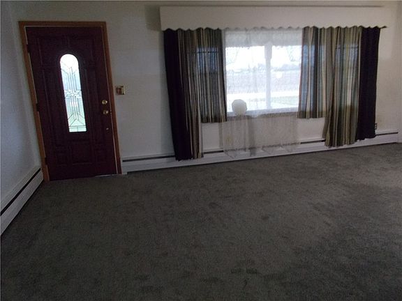 3rd image of 11031 Montgomery Co Line Rd