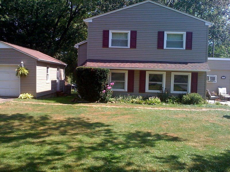 1st image of 275 Columbine Ave