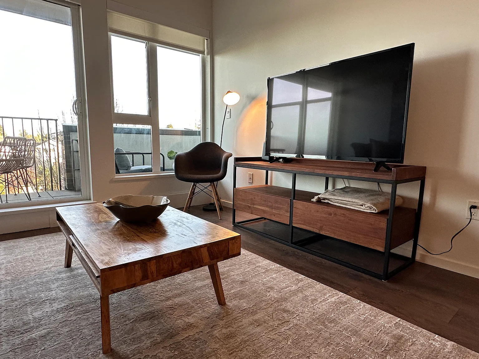 1 bed, 600 sqft, $3,000 — Photo 3