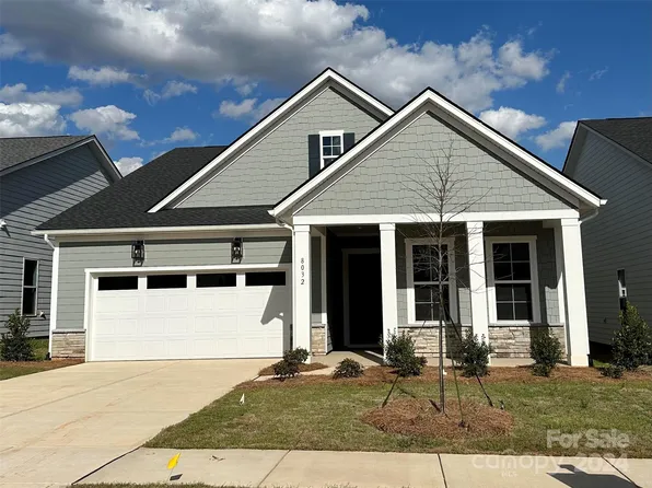 8032 Brookbank Dr #30, Charlotte, NC 28269