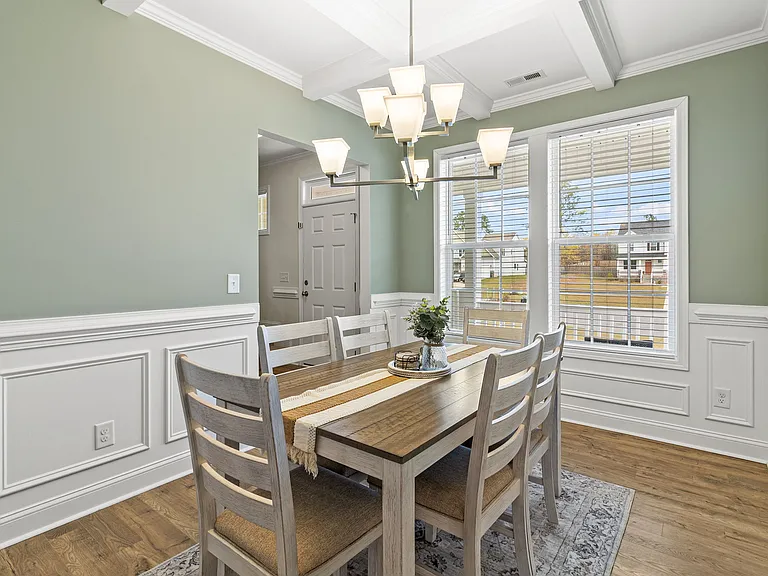 216 Bunting Dr — Photo 5