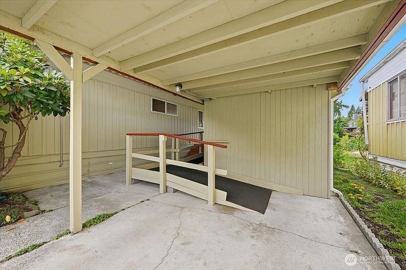 4th image of 11330 E Riverside Drive #40