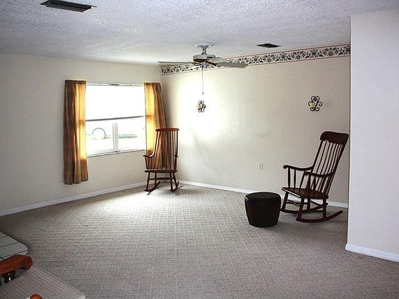 2nd image of 1361 Rosalie Ct