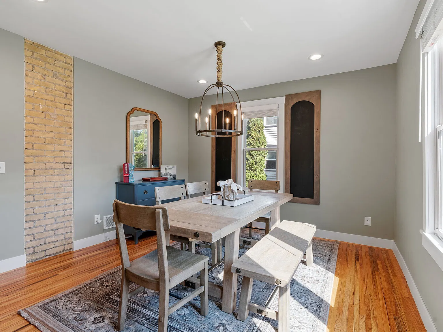 3 bed, 2.5 bath, 1720 sqft, $6,000 — Photo 3