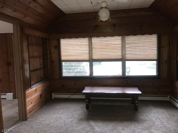 5th image of 106 Lookover Ln