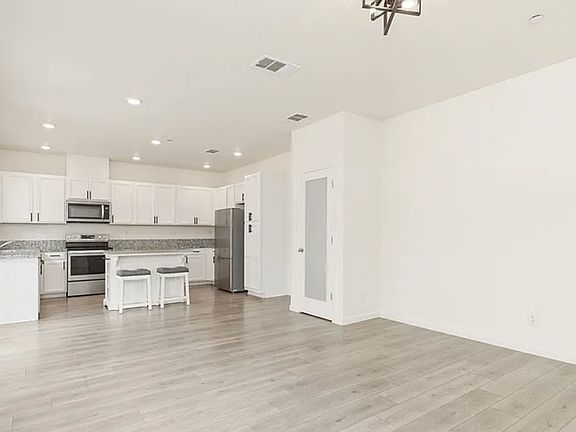 2nd image of 3822 Bridgemeadow Way