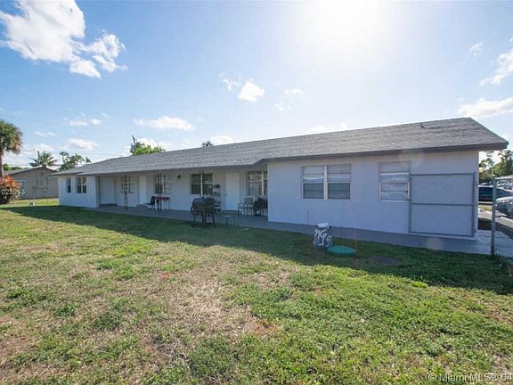 3rd image of 4652 Myla Ln #0