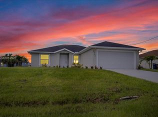 2702 46th St SW, Lehigh Acres, FL 33976