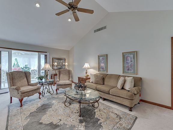 2nd image of 3501 Wild Ivy Dr