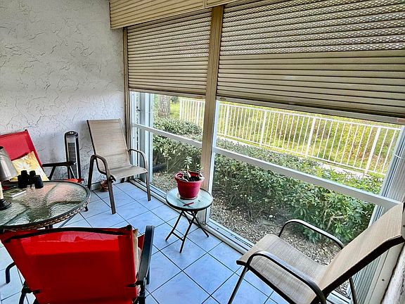 5th image of 2510 SE Anchorage Cove #G-1