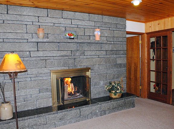 4th image of 19 Placid Heights Ln