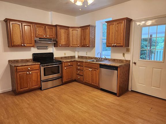 5th image of 60 Short St