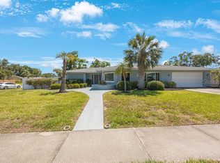 14204 Yacht Club Blvd, Seminole, FL 33776