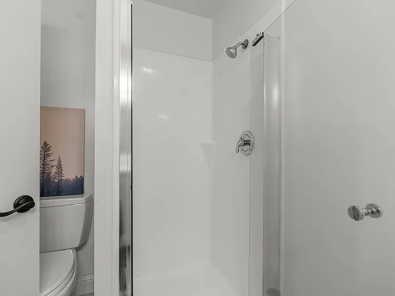 1742 Naglee Ave — Photo 8