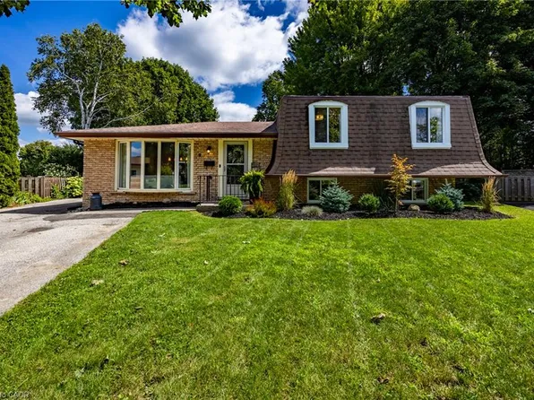 9 Normandy Cir, Norfolk County, ON N3Y 4J6