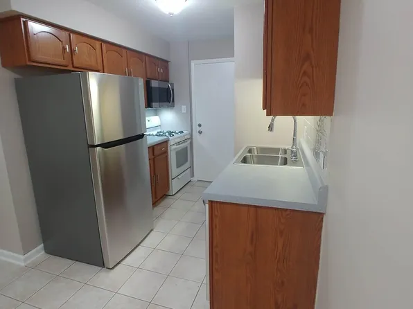 10530 Parkside Ave, Chicago Ridge, IL