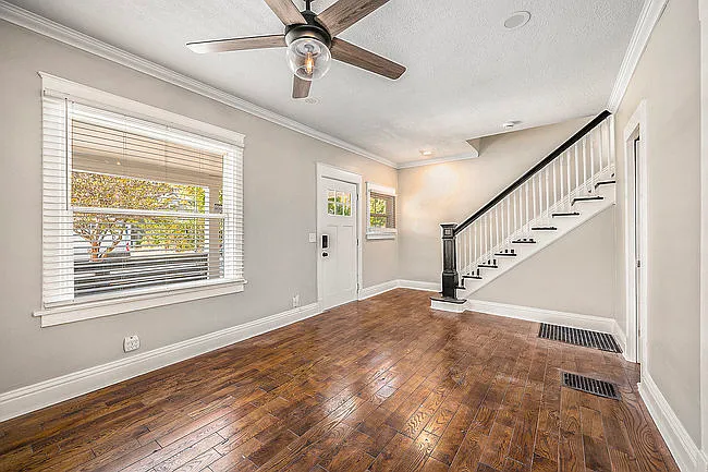 4511 Tracy Ave — Photo 5