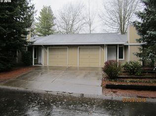 2089 NE Darby St, Hillsboro, OR 97124
