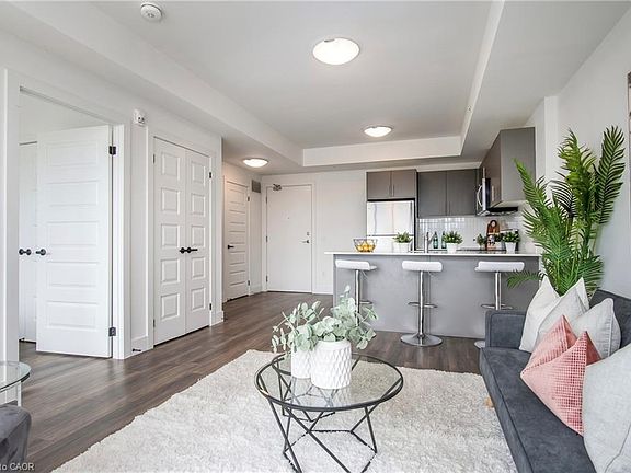 4th image of 103 Roger St #609