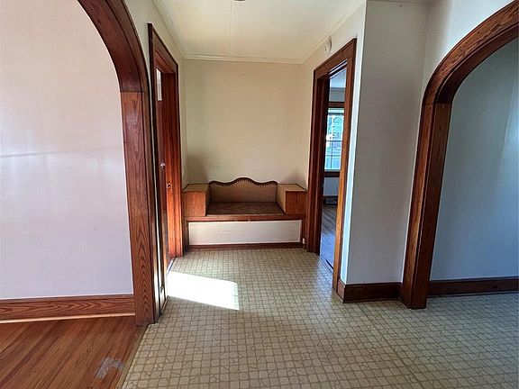 4th image of 1416 W Park Ave