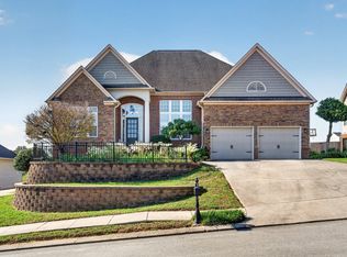 9647 Wiltshire Dr, Ooltewah, TN 37363