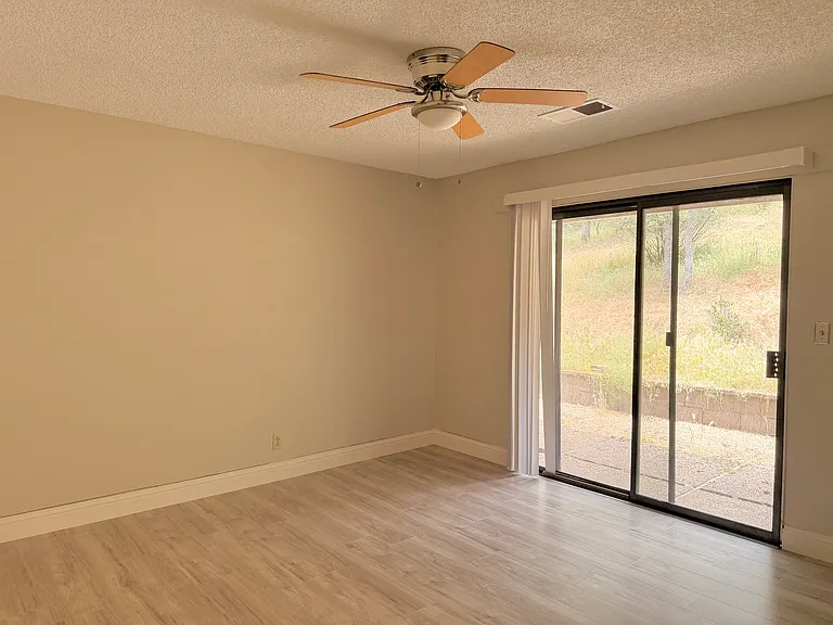 2401 Oakvale Dr — Photo 14