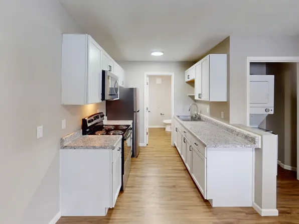 Duck Creek Apartments