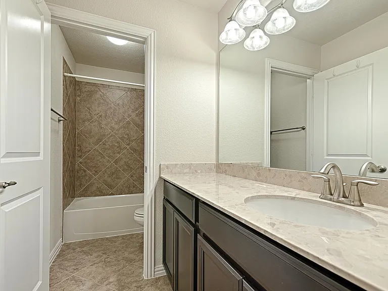 1208 Uplands Dr — Photo 33