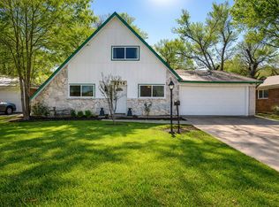 2214 W 11th St, Irving, TX 75060