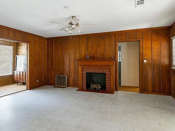 5th image of 2628 S Vernon Ave