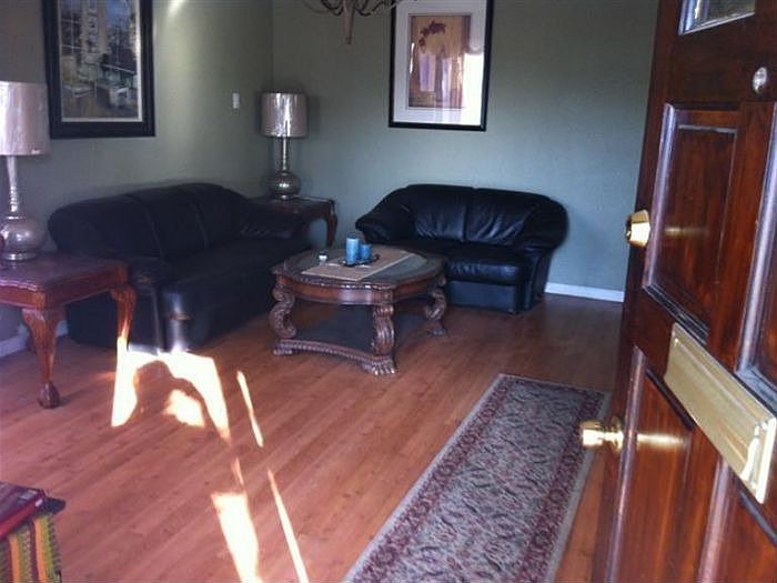 2nd image of 1712 N Holmes Ave